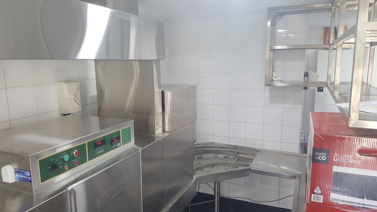 How to Choose the Best Commercial Dishwasher An Ultimate Guide